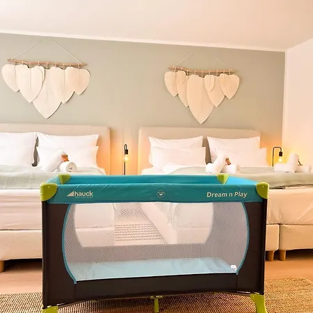 Familien Freundlich, 2 Kingsizebetten, Naehe Altstadt Und Dom Aachen