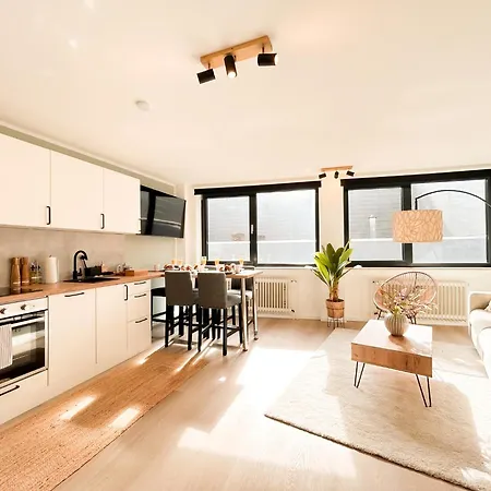 Apartmán Familien Freundlich, 2 Kingsizebetten, Naehe Altstadt Und Dom Aquisgrà
