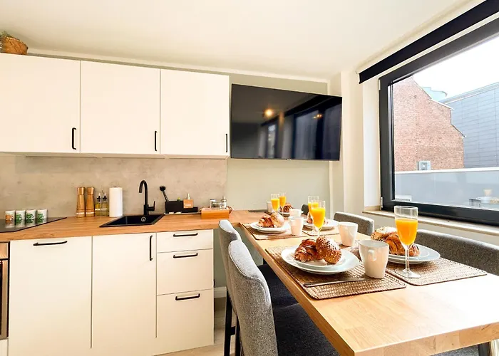 Apartment Familien Freundlich, 2 Kingsizebetten, Naehe Altstadt Und Dom *